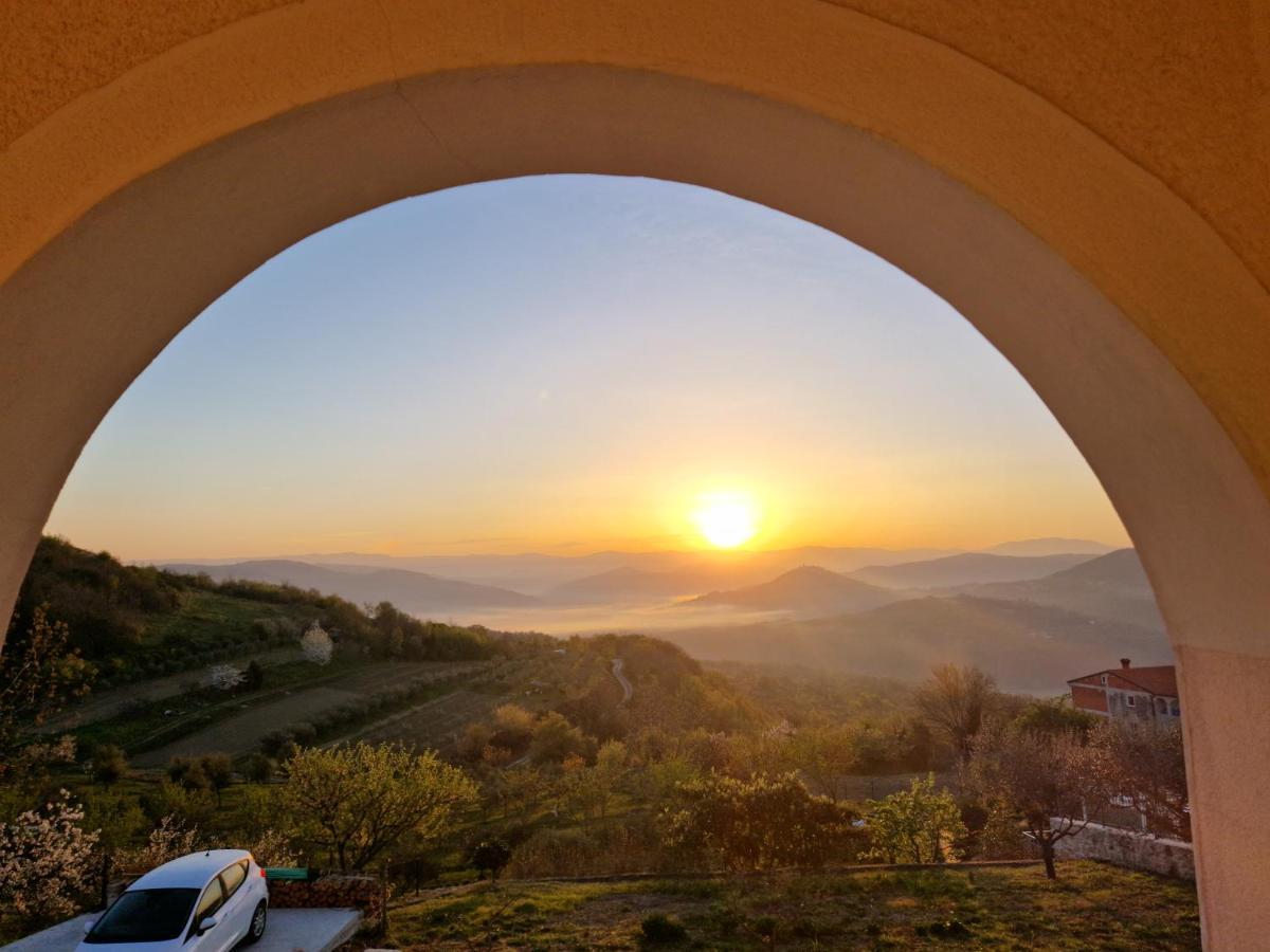 Apartment Cristina With Stunning View Vizinada Экстерьер фото